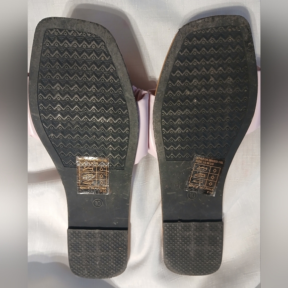 Sole Mates Ruffled Ruched Slide Sandals - Picture 3 of 6